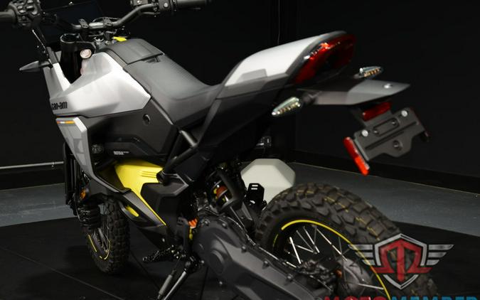 2025 Can-Am Origin® 73