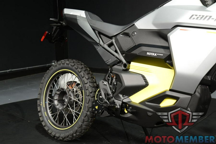 2025 Can-Am Origin® 73