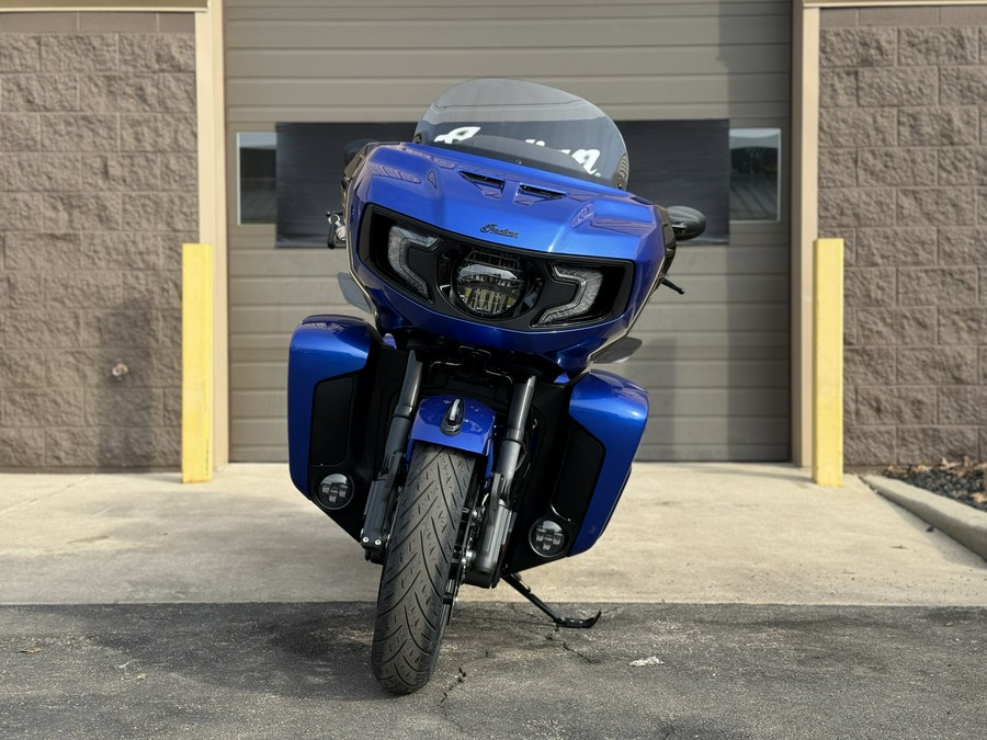 2026 Indian Pursuit® Dark Horse® with 112