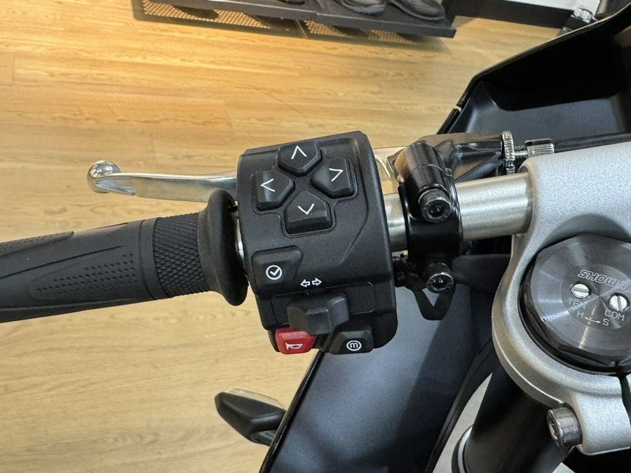 2026 Triumph Daytona 660 Sapphire Black