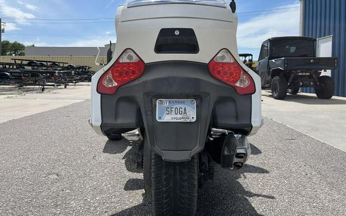 2016 Can-Am® Spyder® RT Limited 6-Speed Semi-Automatic (SE6)