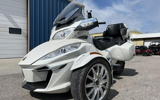 2016 Can-Am® Spyder® RT Limited 6-Speed Semi-Automatic (SE6)