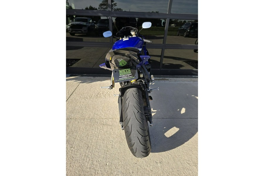 2013 YZF-R6 - Yamaha