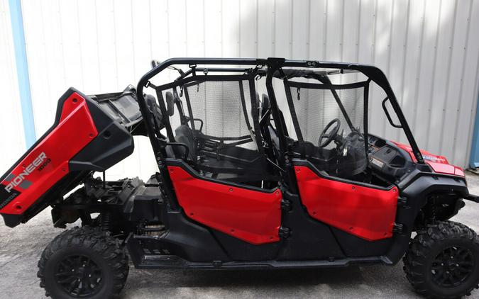 2024 Honda Pioneer 1000-6 Deluxe Crew