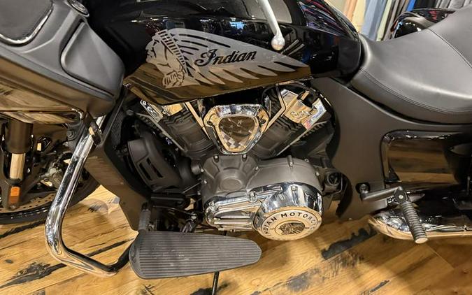 2023 Indian Motorcycle® Challenger® Black Metallic