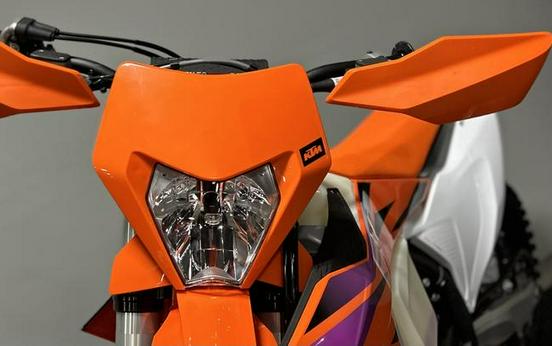 FIRST LOOK! KTM INTRODUCES 2024 KTM 300XC-W HARD-ENDURO MODEL