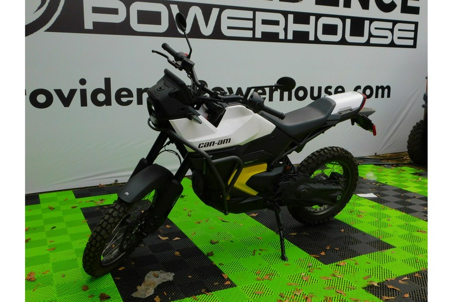 2025 Can-Am Origin Base