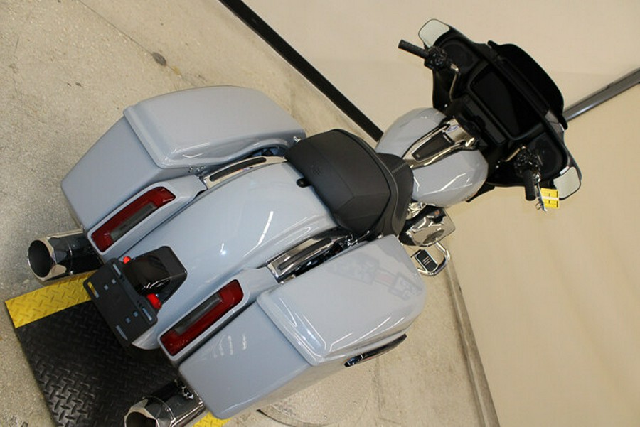 Used 2024 Harley-Davidson Street Glide Grand American Touring FLHX Motorcycle For Sale In Miami, Florida