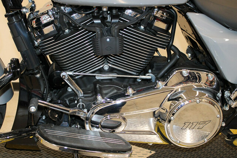 Used 2024 Harley-Davidson Street Glide Grand American Touring FLHX Motorcycle For Sale In Miami, Florida