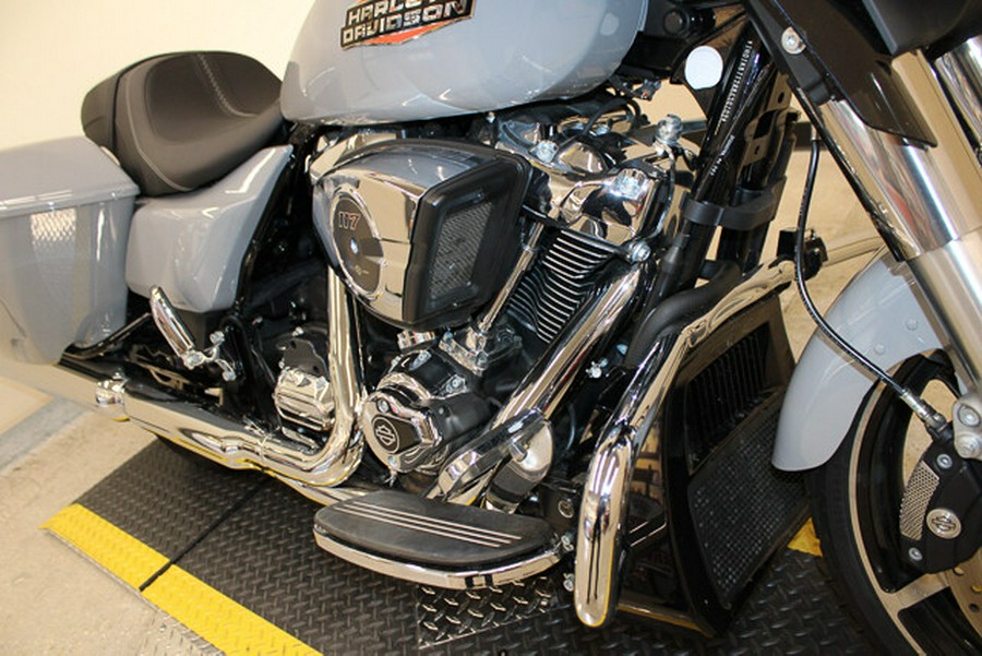 Used 2024 Harley-Davidson Street Glide Grand American Touring FLHX Motorcycle For Sale In Miami, Florida