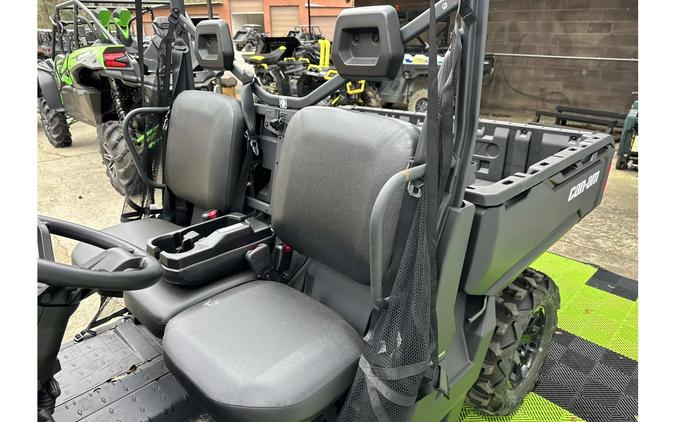 2026 Can-Am DEFENDER DPS HD7