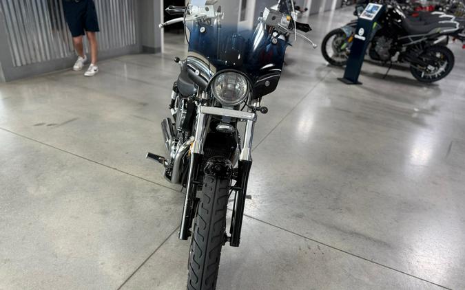 2005 Suzuki Boulevard