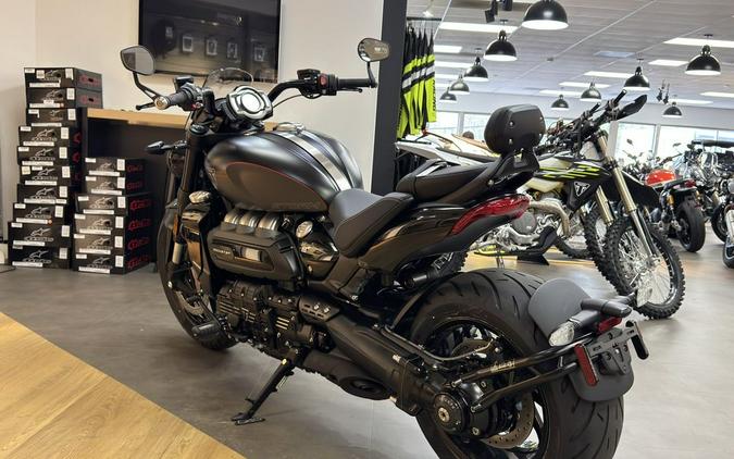 2026 Triumph Rocket 3 Storm GT Matte Sapphire Black/Satin Granite