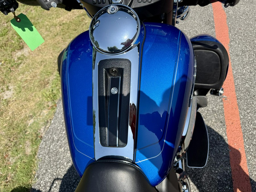 2024 Harley-Davidson Tri Glide Ultra FLHTCUTG