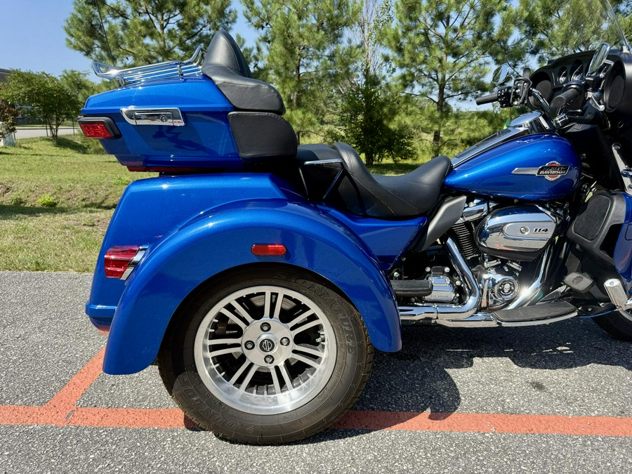 2024 Harley-Davidson Tri Glide Ultra FLHTCUTG
