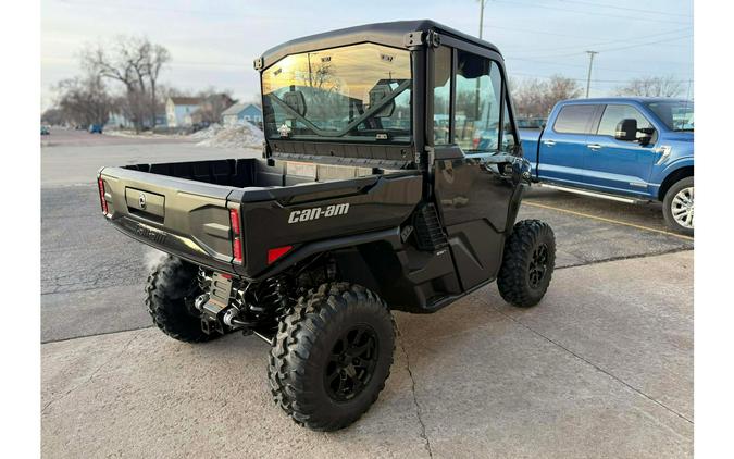 2026 Can-Am SSV DEF XTCAB 65 HD11 BK 26 XT CAB HD11