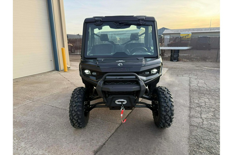 2026 Can-Am SSV DEF XTCAB 65 HD11 BK 26 XT CAB HD11
