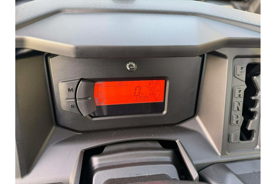 2026 Can-Am SSV DEF XTCAB 65 HD11 BK 26 XT CAB HD11