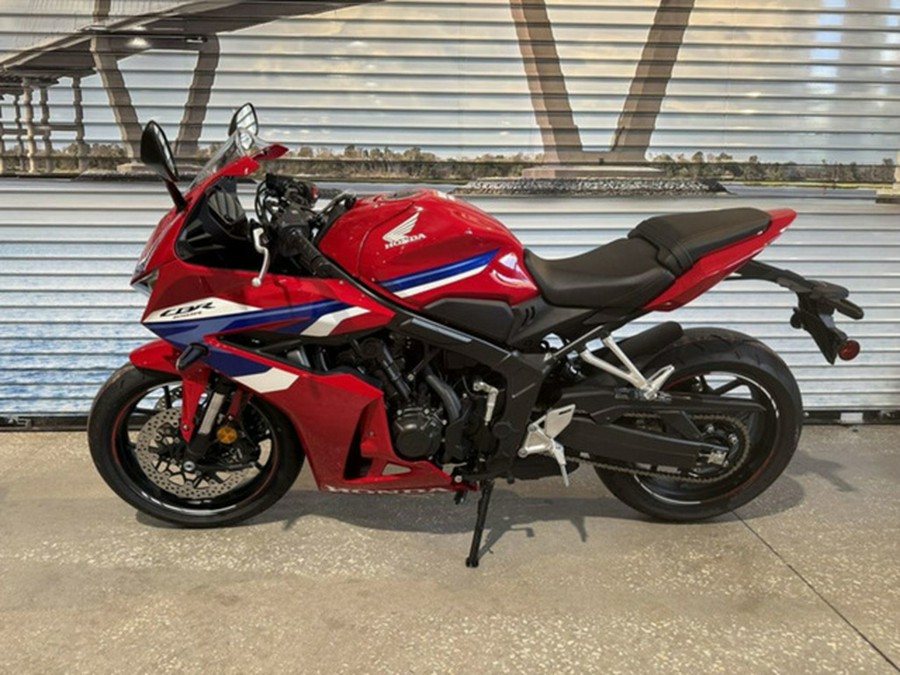 2025 Honda CBR650R E-Clutch