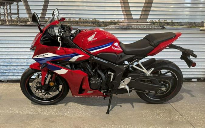 2025 Honda CBR650R E-Clutch