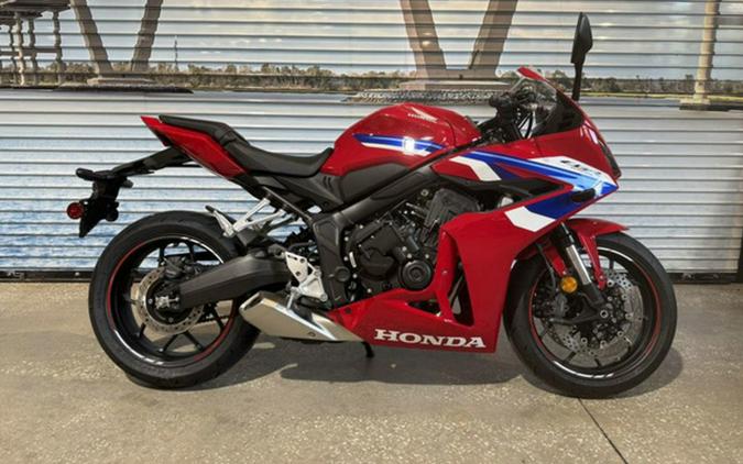2025 Honda CBR650R E-Clutch