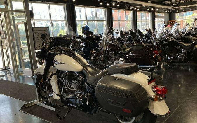 2021 Harley-Davidson FLHCS - Heritage Classic 114