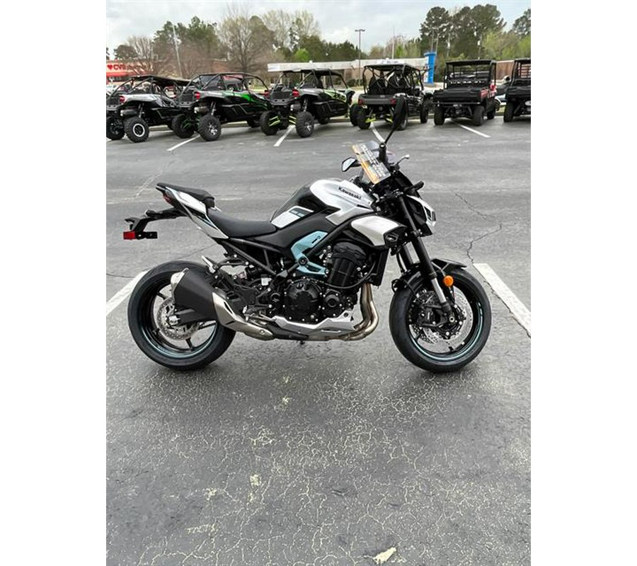 2025 Kawasaki Z900 ABS