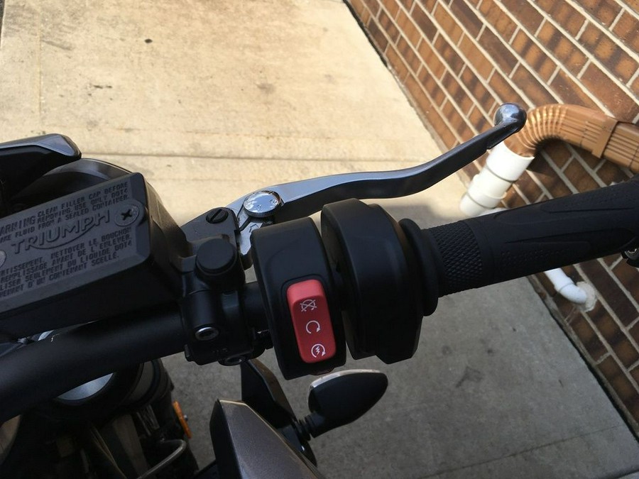 2024 Triumph Street Triple 765 R Silver Ice