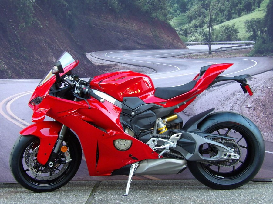 2026 Ducati Panigale V4