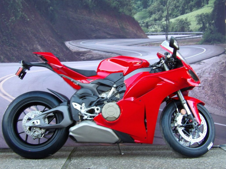 2026 Ducati Panigale V4