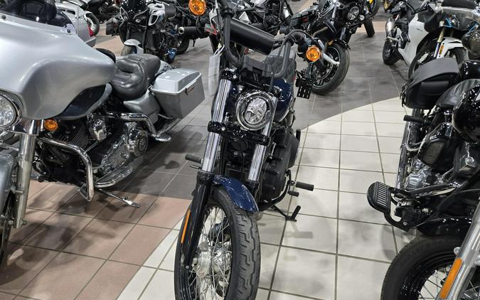 2019 HARLEY SOFTAIL STREET BOB