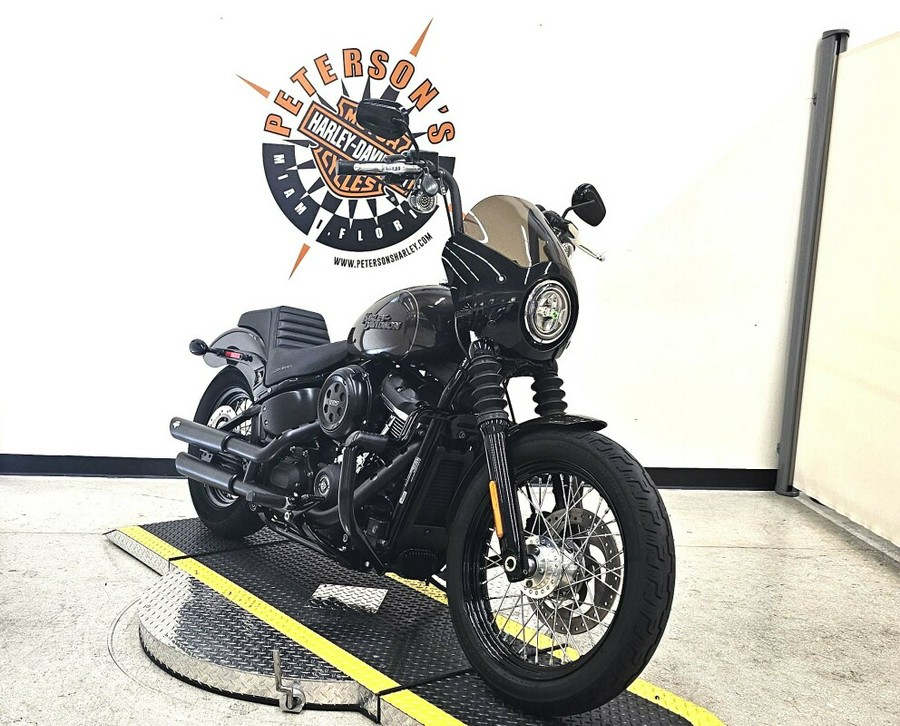 2020 Harley-Davidson® Street Bob® River Rock Gray