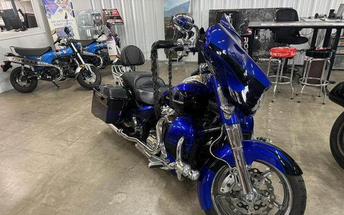 2017 Harley-Davidson® FLHXSE - CVO™ Street Glide®
