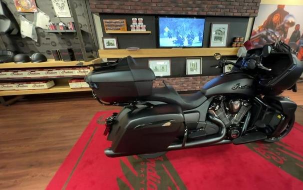 2023 Indian Motorcycle® Pursuit Dark Horse Black Smoke