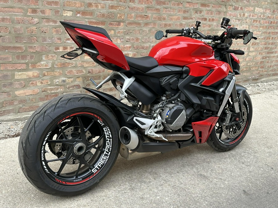 2023 Ducati Streetfighter V2