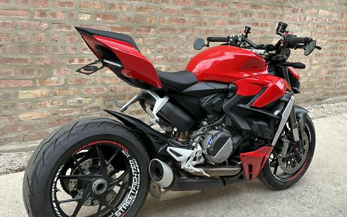 2023 Ducati Streetfighter V2