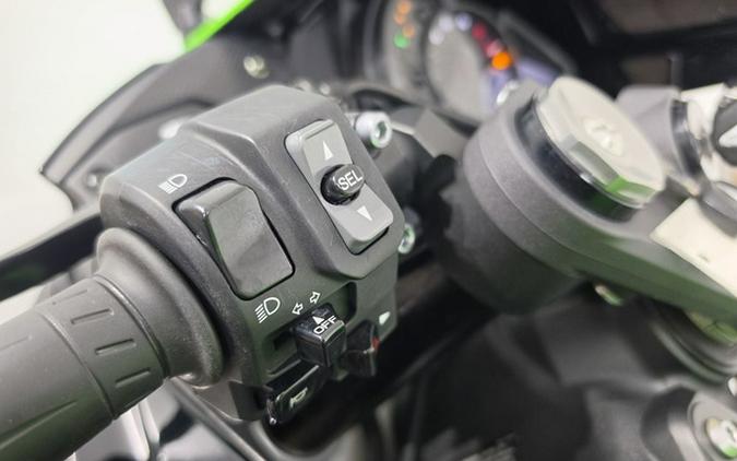 2023 Kawasaki Ninja ZX-6R KRT Edition