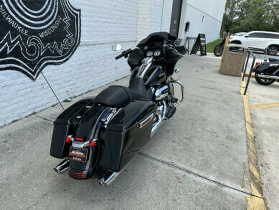 FLTRX 2023 Road Glide