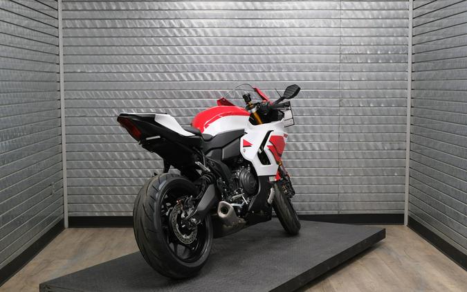 2026 YAMAHA YZF-R7 70TH ANNIVERSARY EDITION