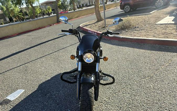 2018 Indian Scout Sixty ABS Thunder Black / Titanium Metallic