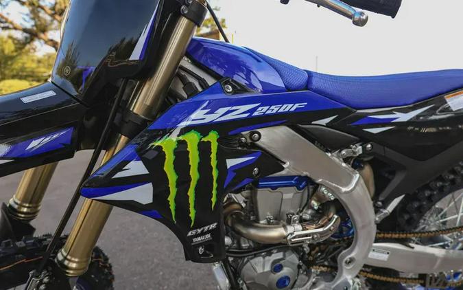 2027 YAMAHA YZ450F MONSTER ENERGY EDITION