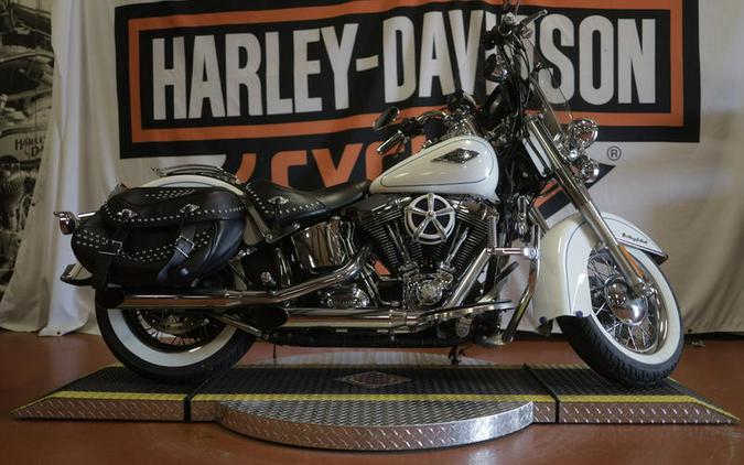 2013 Harley-Davidson® FLSTC - Heritage Softail® Classic