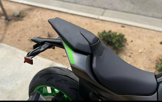 2026 Kawasaki Z1100 SE ABS