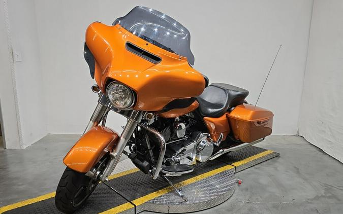 FLHX 2014 Street Glide®