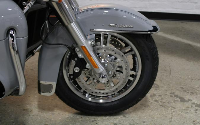 2024 Harley-Davidson Tri Glide Ultra Trike FLHTCUTG