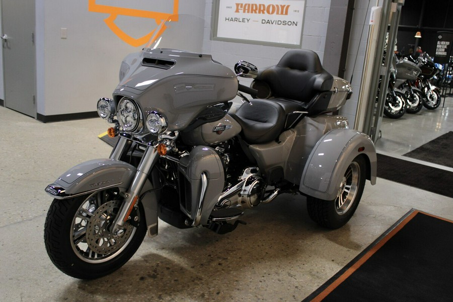 2024 Harley-Davidson Tri Glide Ultra Trike FLHTCUTG