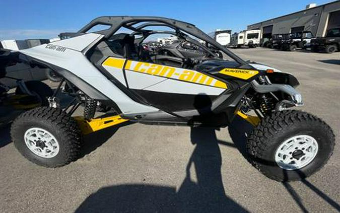 2024 Can-Am Maverick R