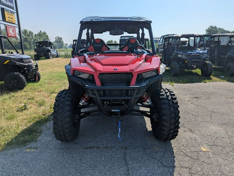 2025 Polaris® General XP 4 1000 Ultimate