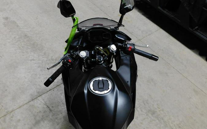 2026 Kawasaki Ninja® 500 ABS Metallic Matte Twilight Blue