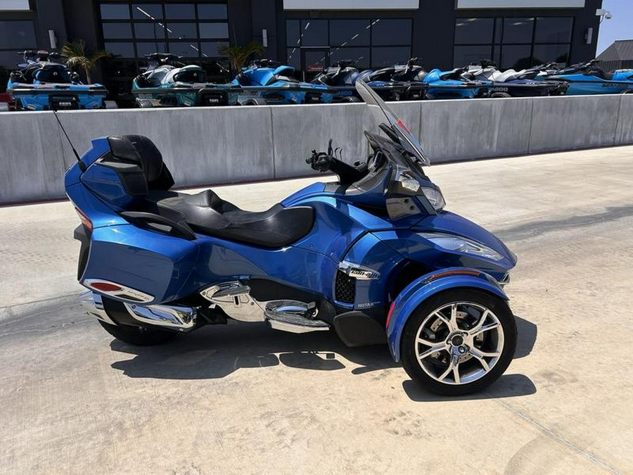 2019 Can-Am® Spyder® RT Limited Chrome